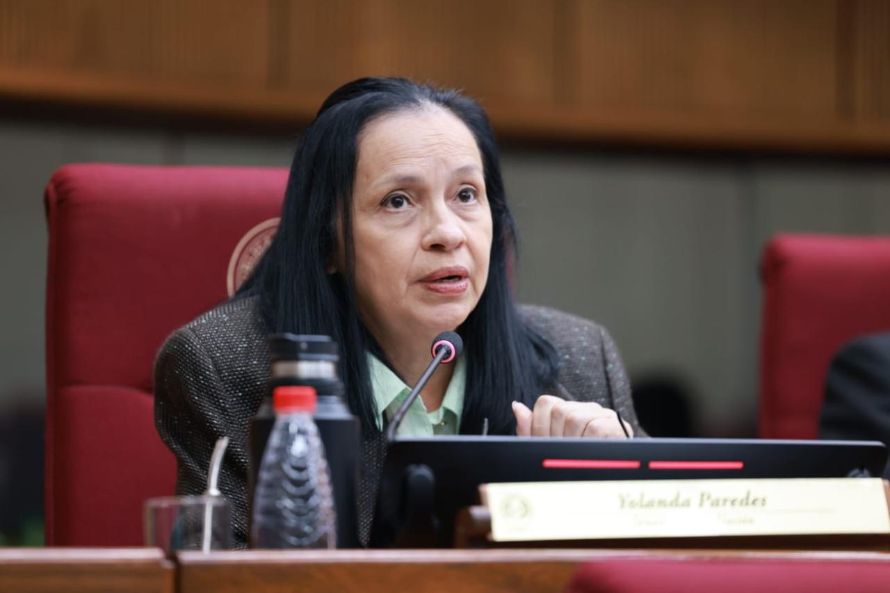 Senadora Yolanda Paredes exige pérdida de investidura para Hernán Rivas