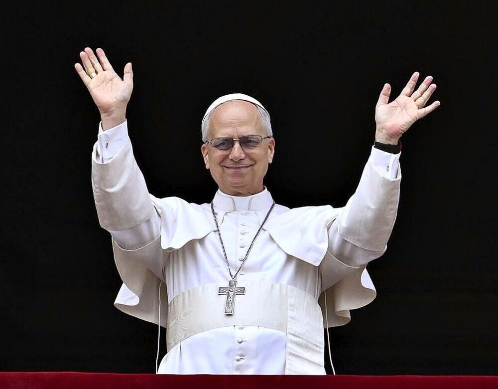 Papa León XIV: “La Iglesia no bendice uniones irregulares, pero toda persona puede recibir bendición”