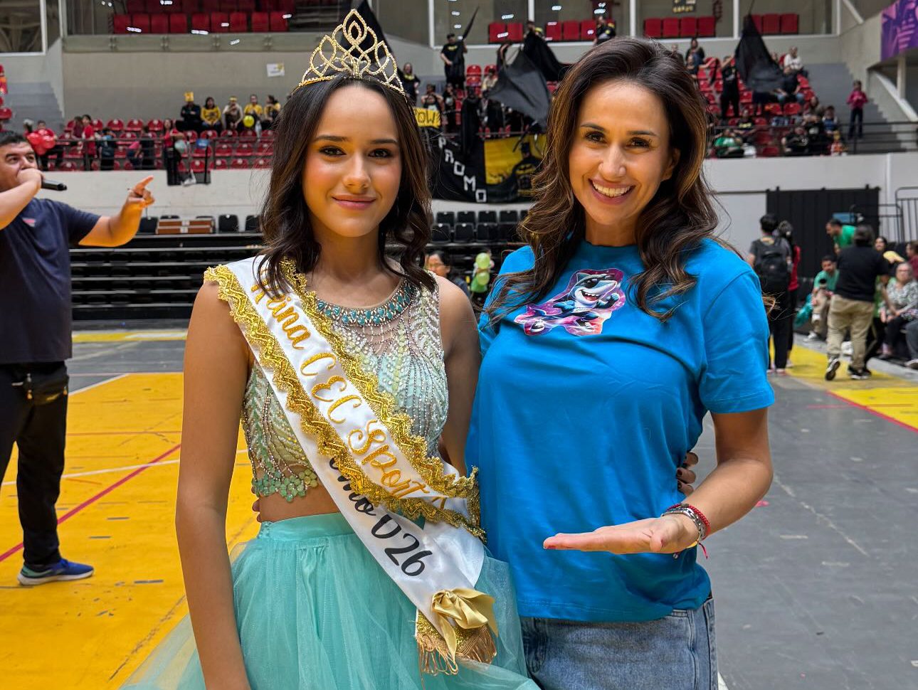 Helem Roux, orgullosa de su hija que sigue sus pasos