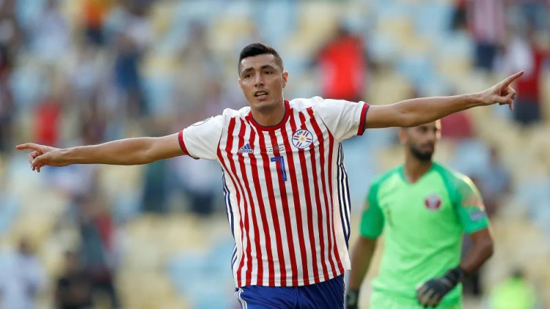 Óscar “Tacuara” Cardozo cuelga los botines y se despide del fútbol a los 42 años