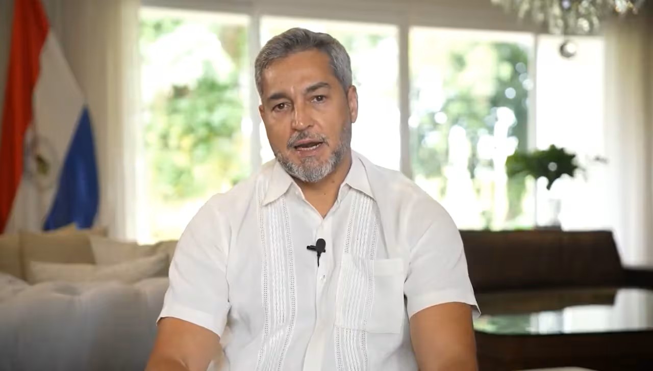 Abdo a Peña: “Le falta dignidad o admite que en su gobierno hay coima”