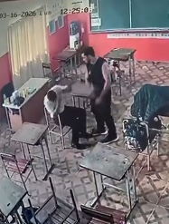 Profesor agrede y amenaza con cuchillo a colega en colegio