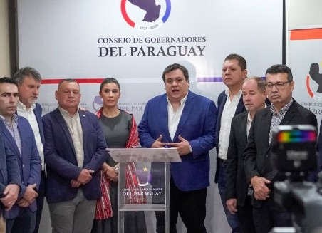 Gobernadores colorados piden bajar un cambio para dupla: “No estamos en el momento todavía”