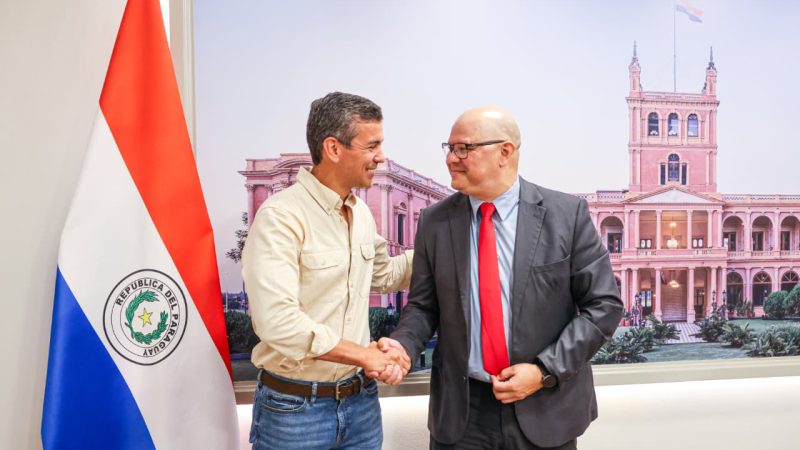 Peña designa a Lovera en el MEF para el segundo tiempo de su gobierno