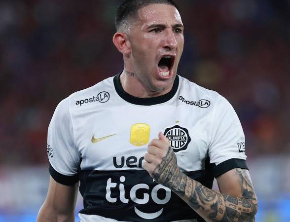 Olimpia demanda a Independiente ante la FIFA por millonaria deuda