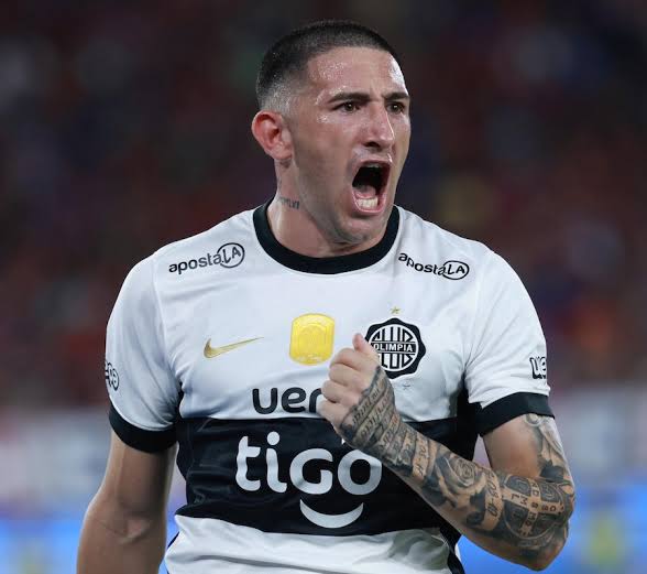 Olimpia demanda a Independiente ante la FIFA por millonaria deuda