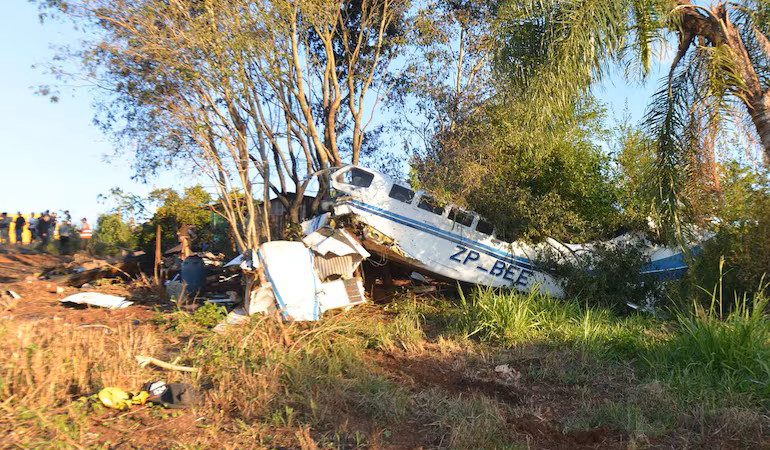 Dinac revela cómo se produjo el accidente de la avioneta en Minga Guazú