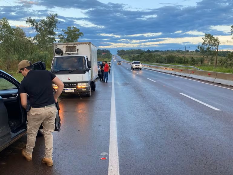 Asalto comando: roban furgón con fármacos y abandonan vehículos