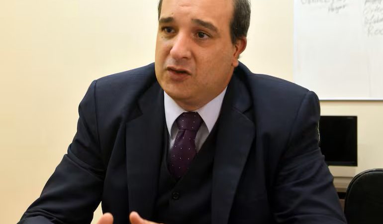 Allanamiento captura a abogado prófugo tras estar en rebeldía