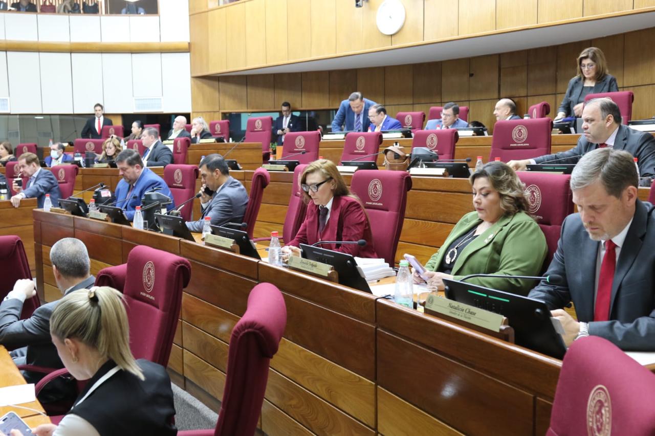 Senado estira su Jubilación VIP y sigue blindada