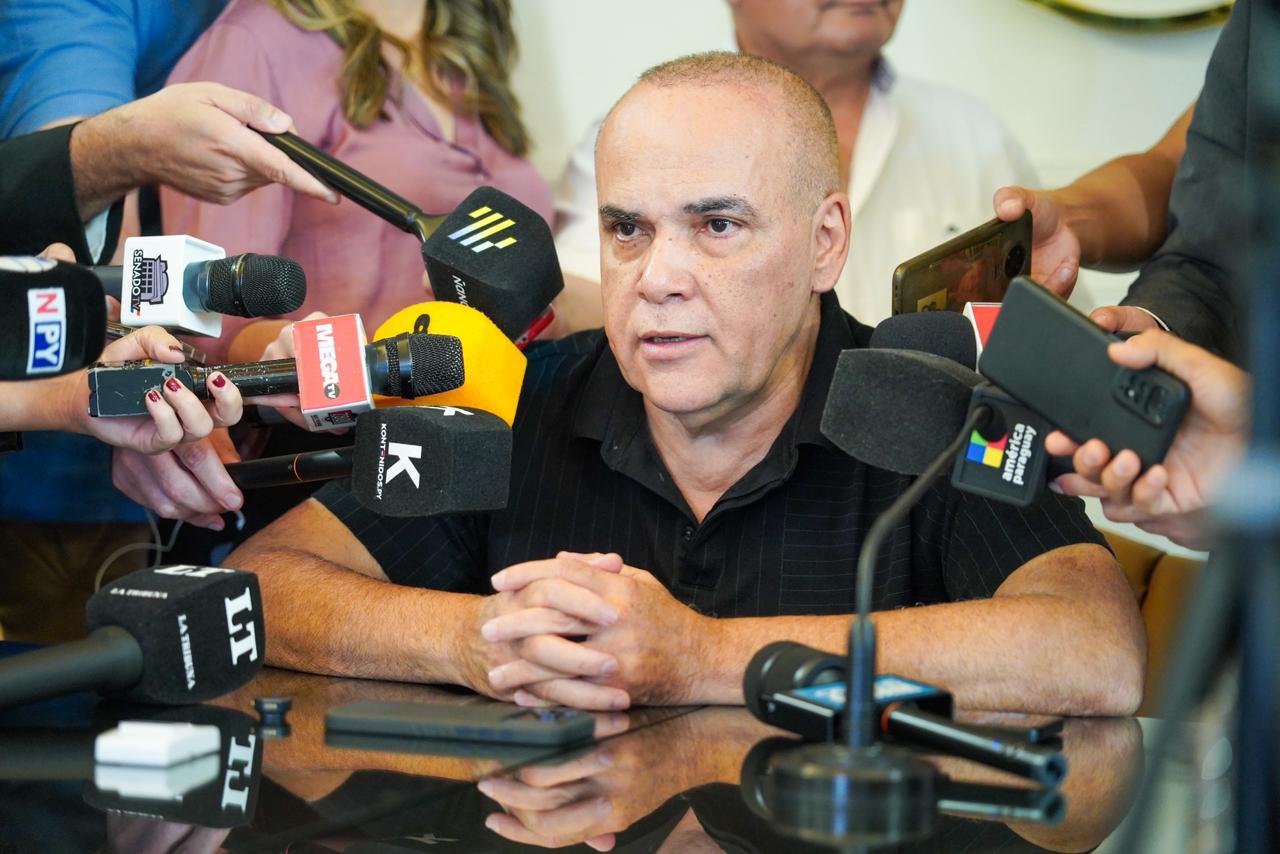 Alliana pide esperar; Bachi Núñez afirma que Cartes ya eligió a Baruja