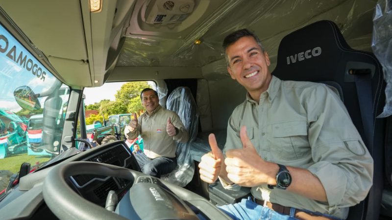 Peña escuda a Rivas y acusa a críticos de atacar al “movimiento más grande”