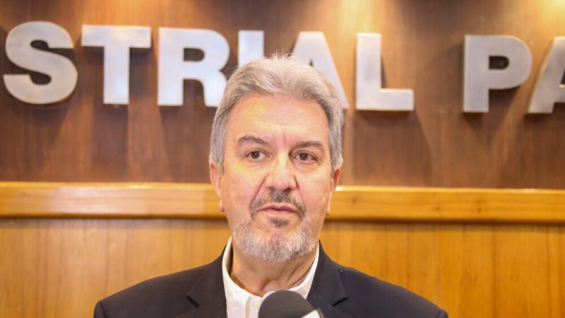 Empresarios exigen al Gobierno “extirpar la burbuja de privilegios injustos”