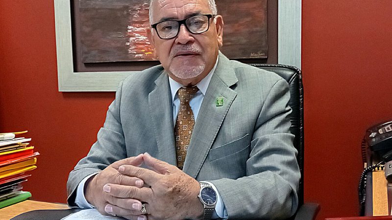 Camaristas bajo sospecha: vínculos académicos ensucian fallo que benefició a Rivas