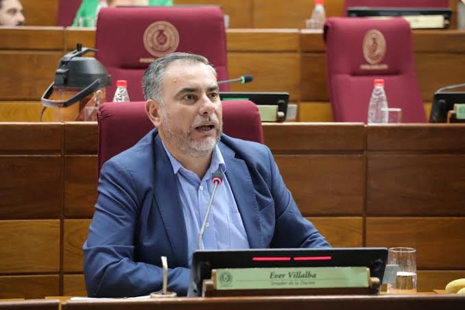 Villalba presiona a Rolón: exige revelar senador que amenazó a fiscala y apunta a juicio político