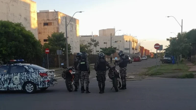 Operativo contra pandillas deja detenidos e incautación de armas en barrio San Francisco