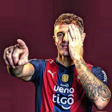 Cerro navega firme en la Copa: el “Pirata” Vegetti lideró otra noche de ilusión azulgrana